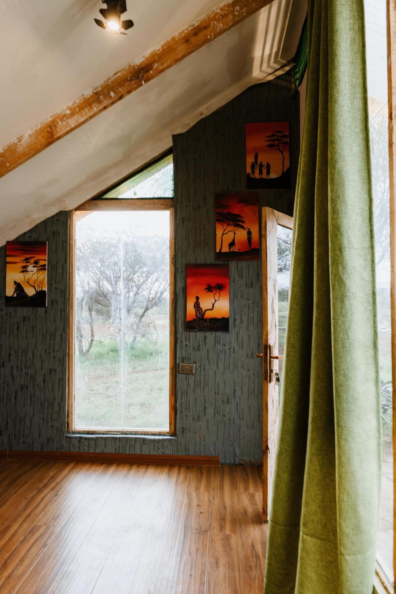 Kilimanjaro View Cabin-Amboseli Oloitokitok Exteriör bild