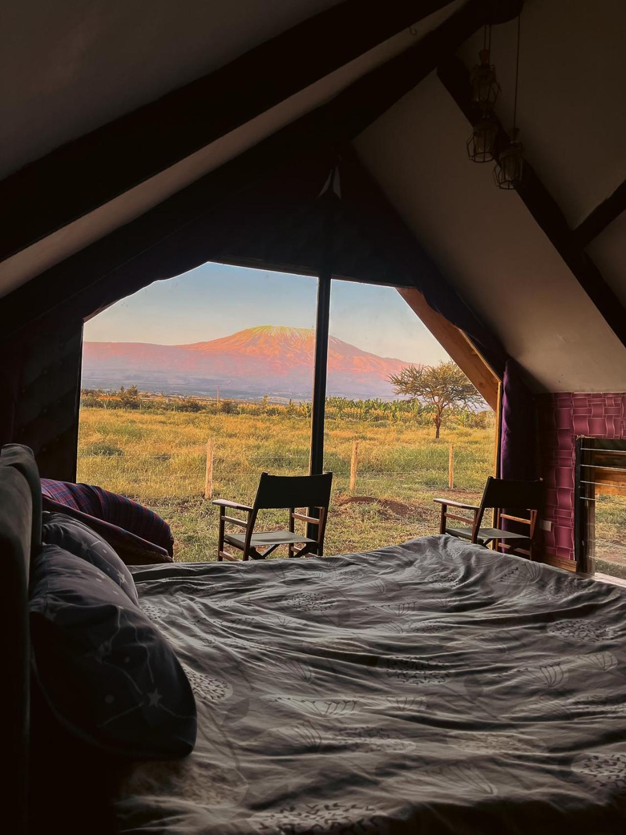 Kilimanjaro View Cabin-Amboseli Oloitokitok Exteriör bild