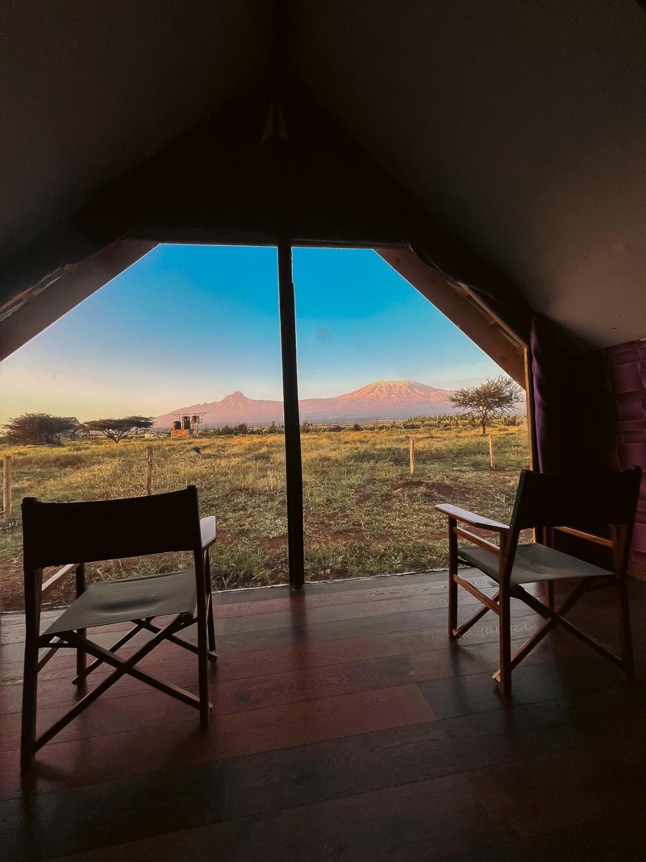 Kilimanjaro View Cabin-Amboseli Oloitokitok Exteriör bild