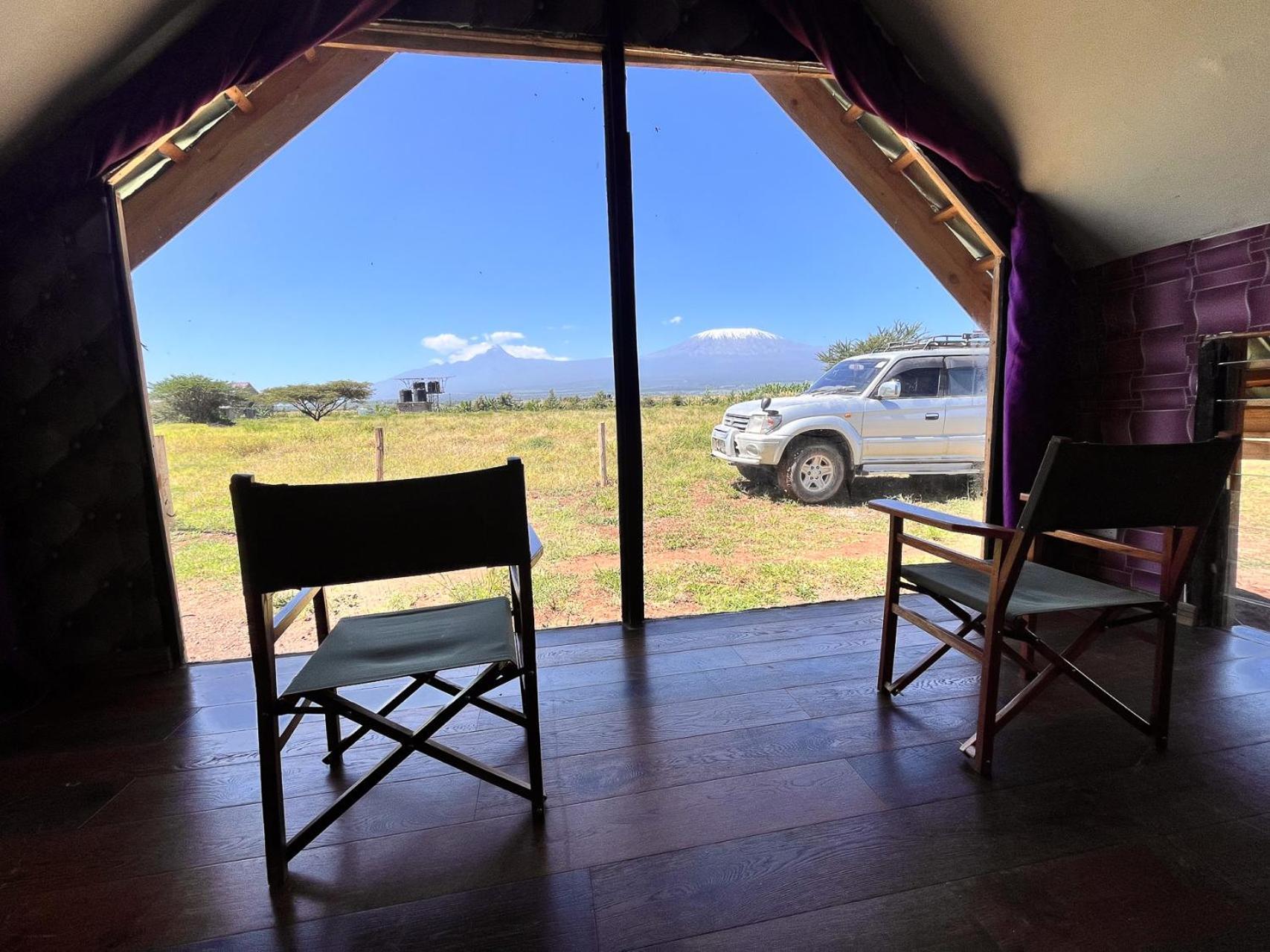 Kilimanjaro View Cabin-Amboseli Oloitokitok Exteriör bild